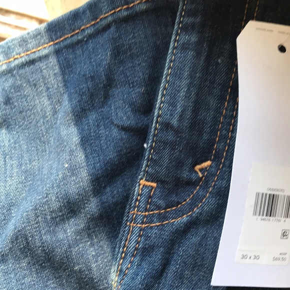New Levi’s - Picture 5 of 8